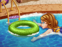 Принцесса София в бассейне